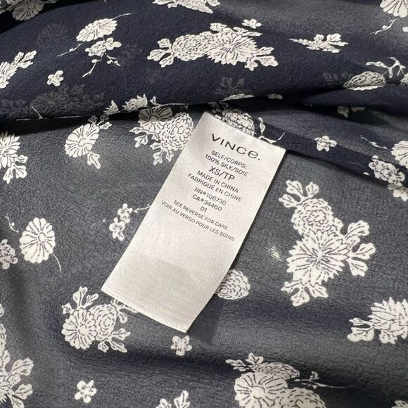 Vince Silk Blouse Size XSmall Semi-Sheer Floral Print - Picture 12 of 12